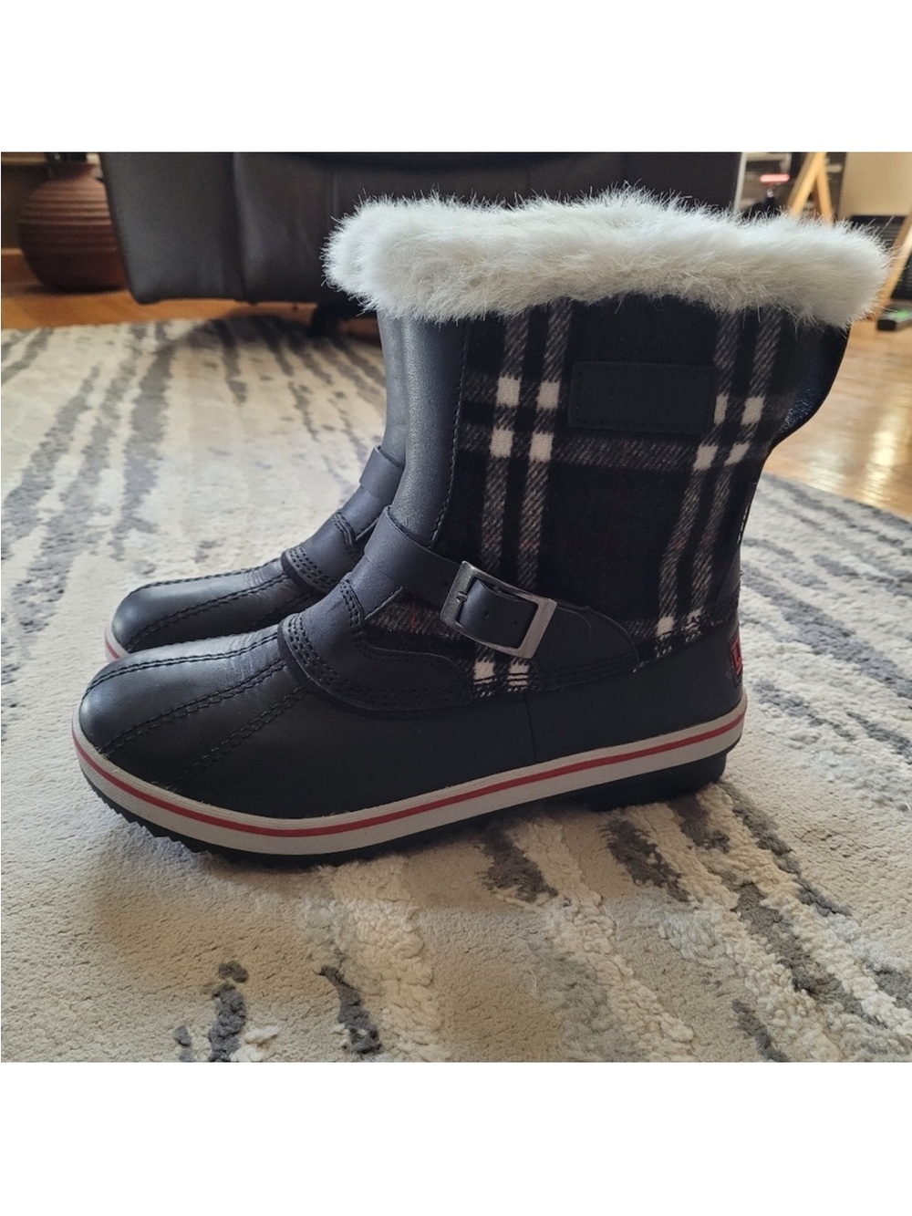 L.L.BEAN WARM WINTER BOOTS, NWOT, SZ 9